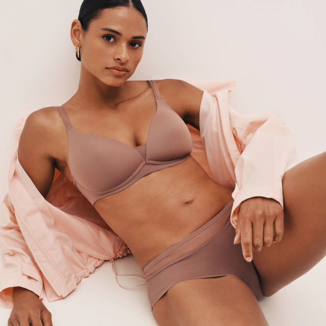 Louie Trosa Shorts Satin Taupe