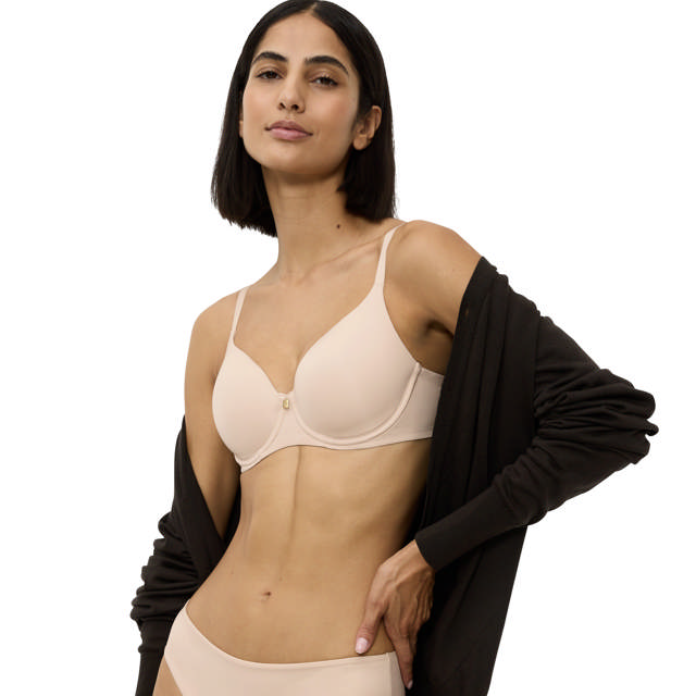 Body Make-up Essentials WP Spacer Nude Beige