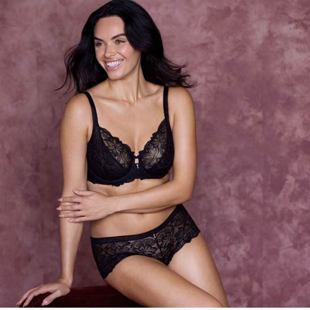 Abellia Trosa Short Black