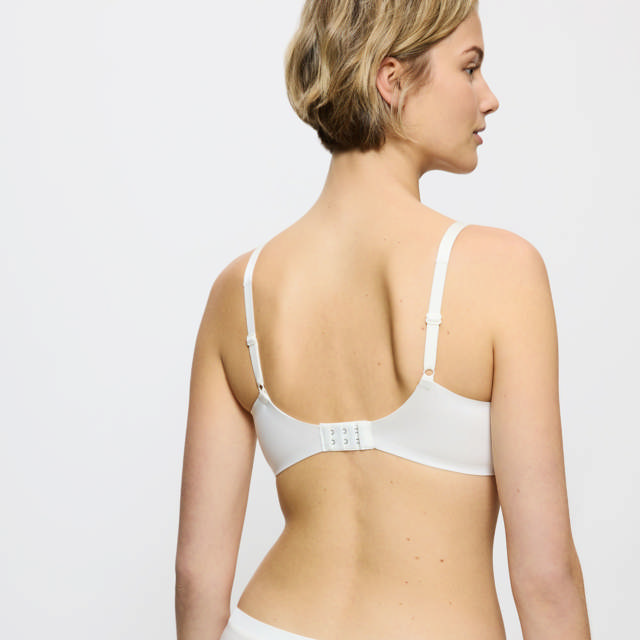 Body Make-up Soft Touch vadderad bh Vanille