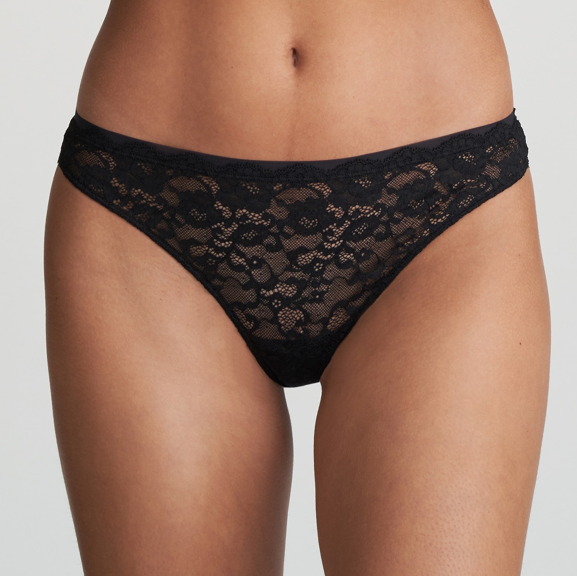 Color Studio Lace Stringtrosa Black