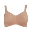 Anita-Lisa-Protes-bh-Praline-5726X754_4.jpg
